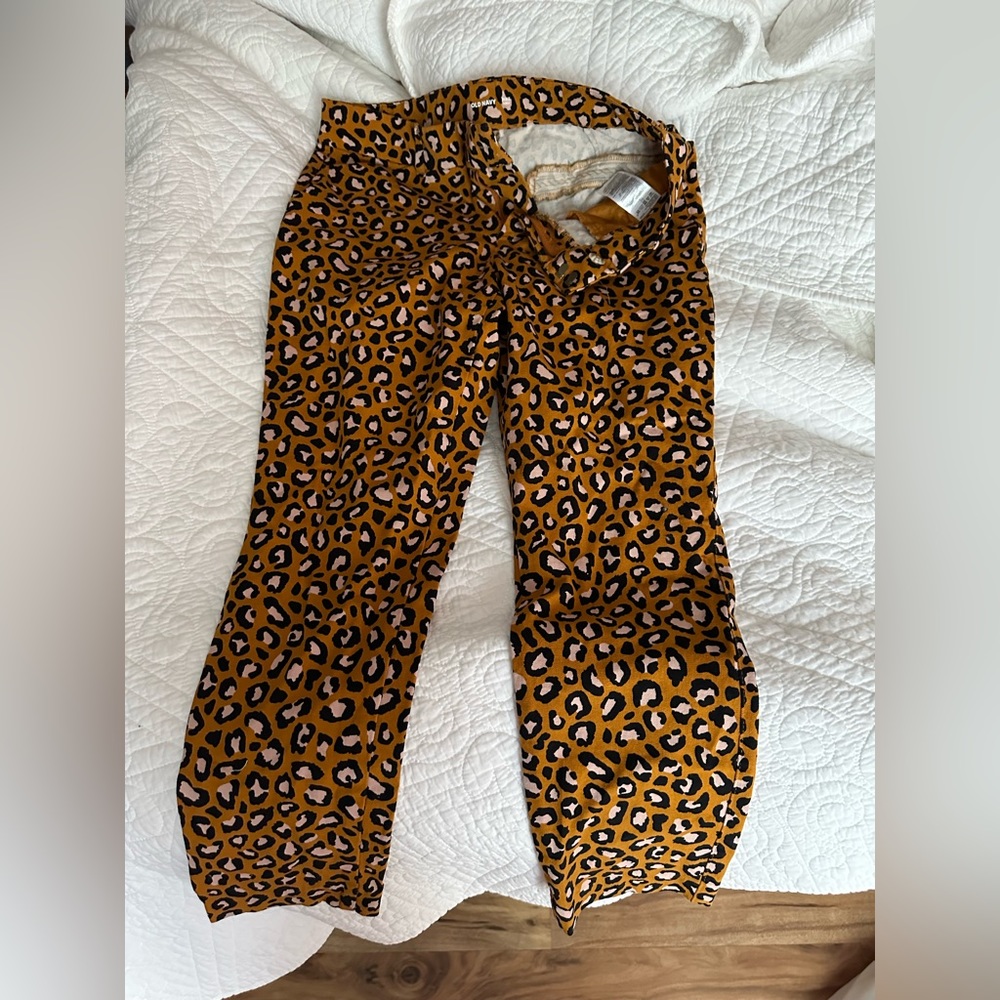 Old Navy Pixie Pants- Cheetah